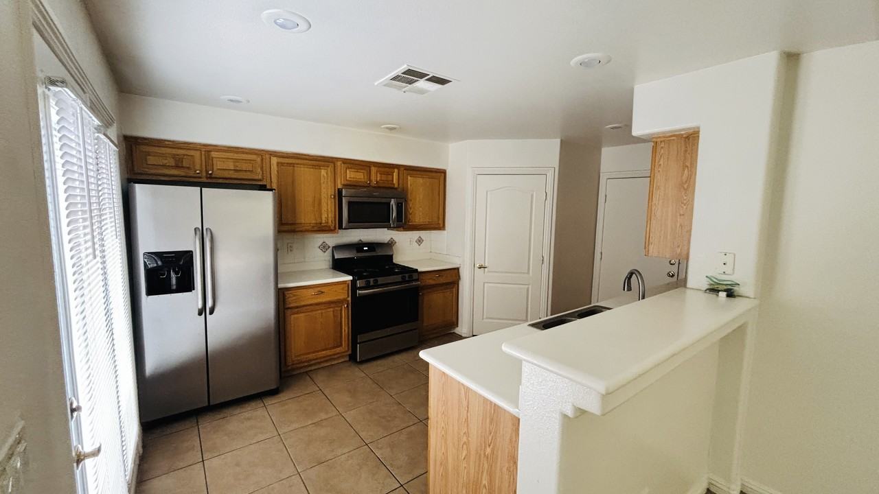 9351 New Utrecht St #1 - Photo 6 of 26