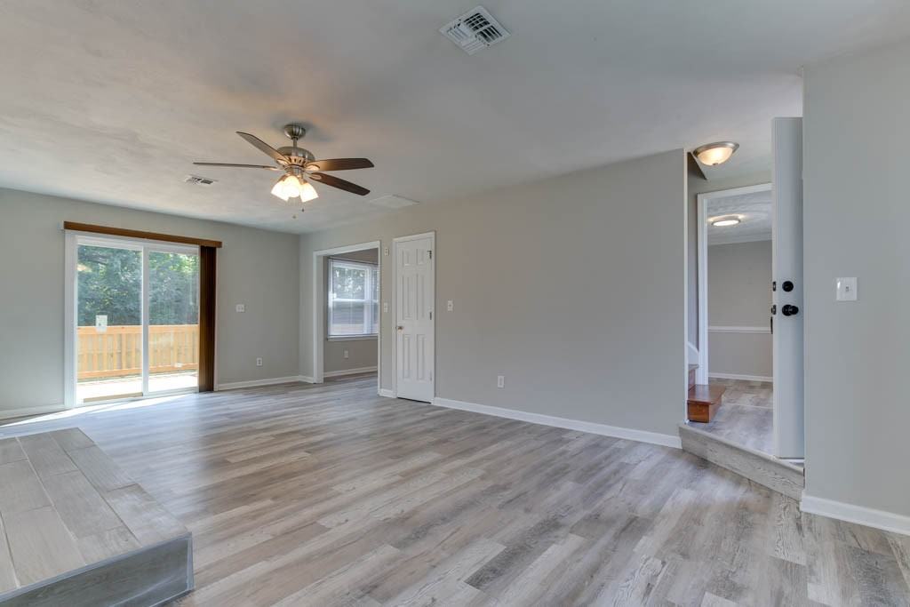 3800 Sunset Pt #1 - Photo 7 of 36