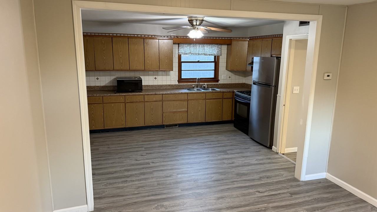 505 E Northline Rd #1 - Photo 3 of 14