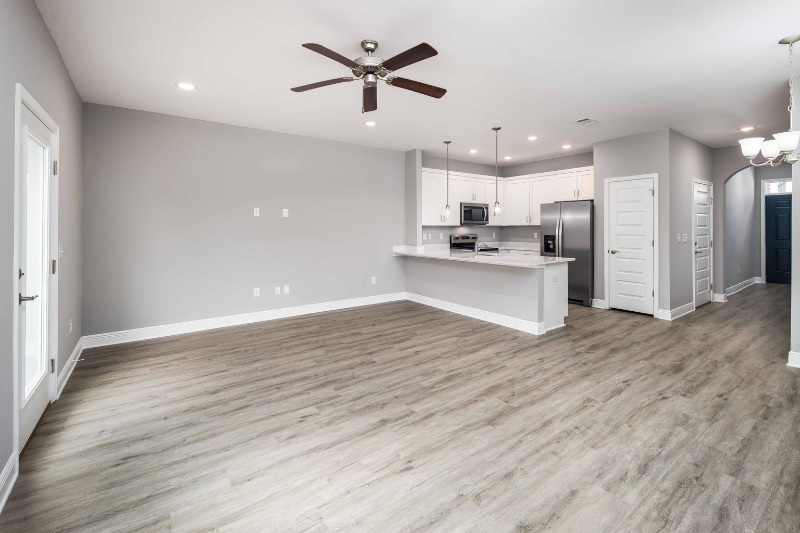 319 Carmel Dr #8 - Photo 4 of 27