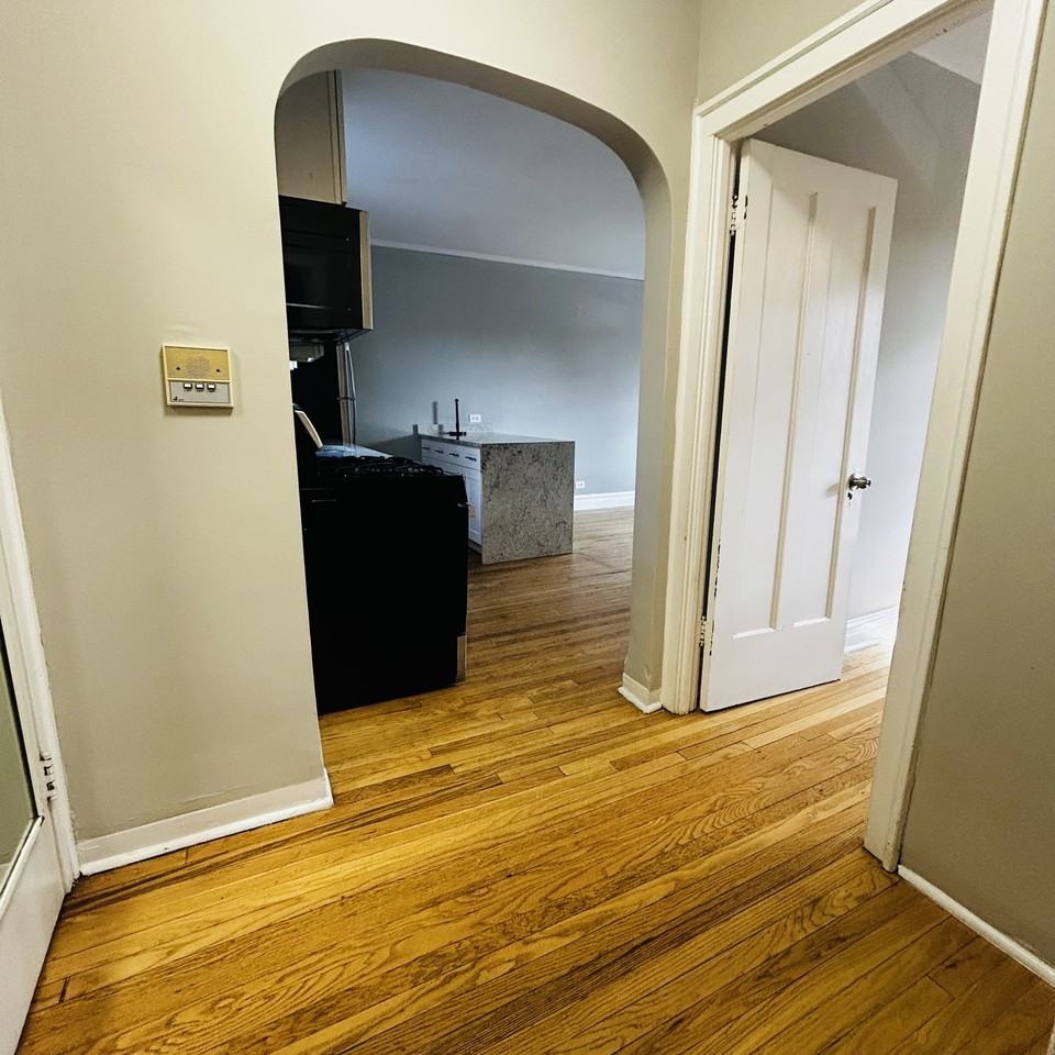 4714 West Byron - 4714-2F #4714-2F - Photo 7 of 27
