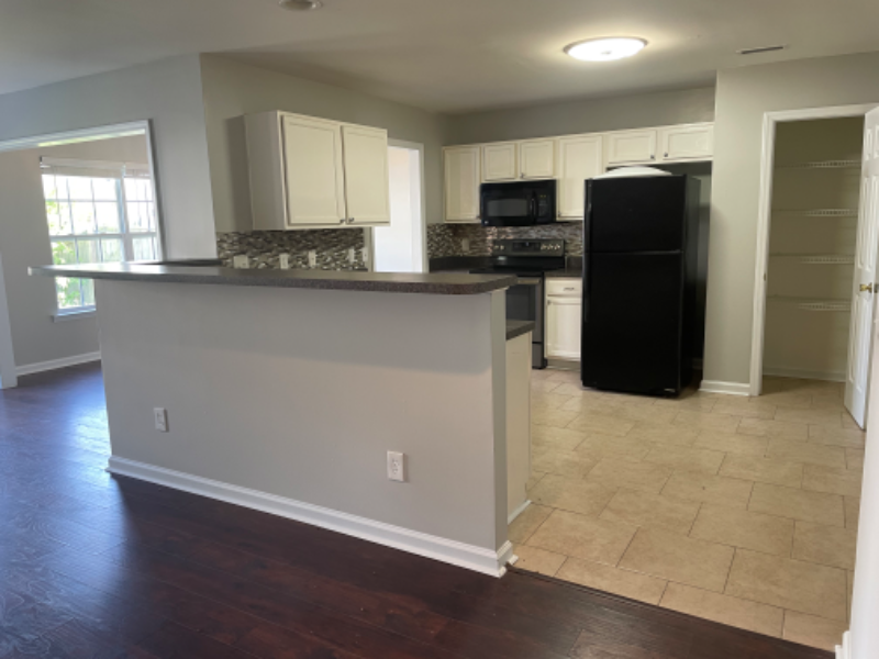 1621 Brown Owl Dr - Photo 4 of 13