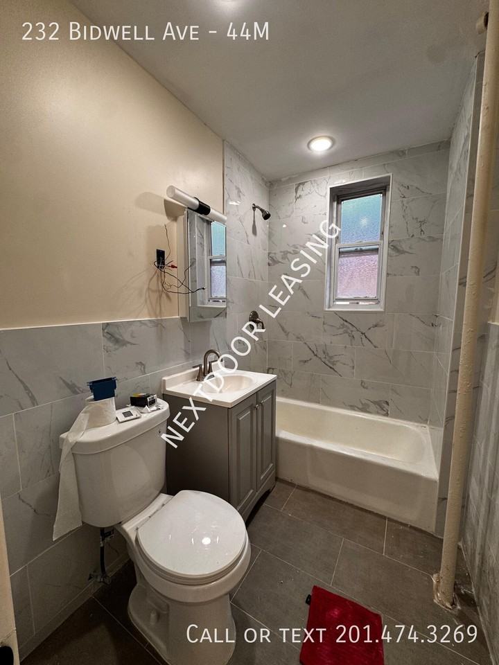 232 Bidwell Ave #44M - Photo 3 of 6