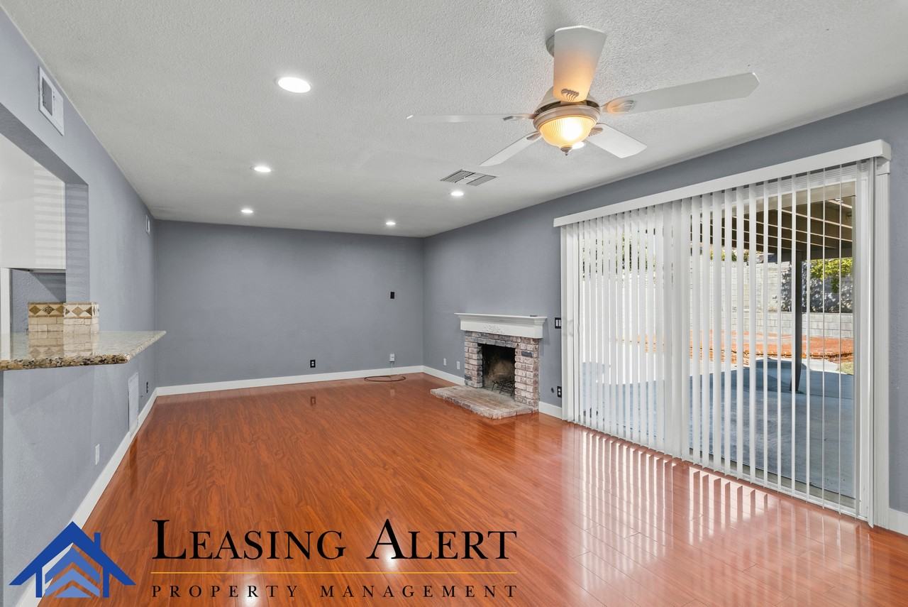 27824 Larkmain Dr #1 - Photo 7 of 21