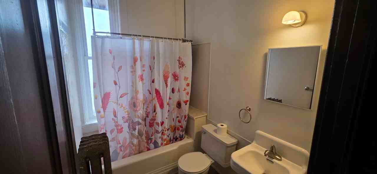 318 Brady St #5 - Photo 6 of 11