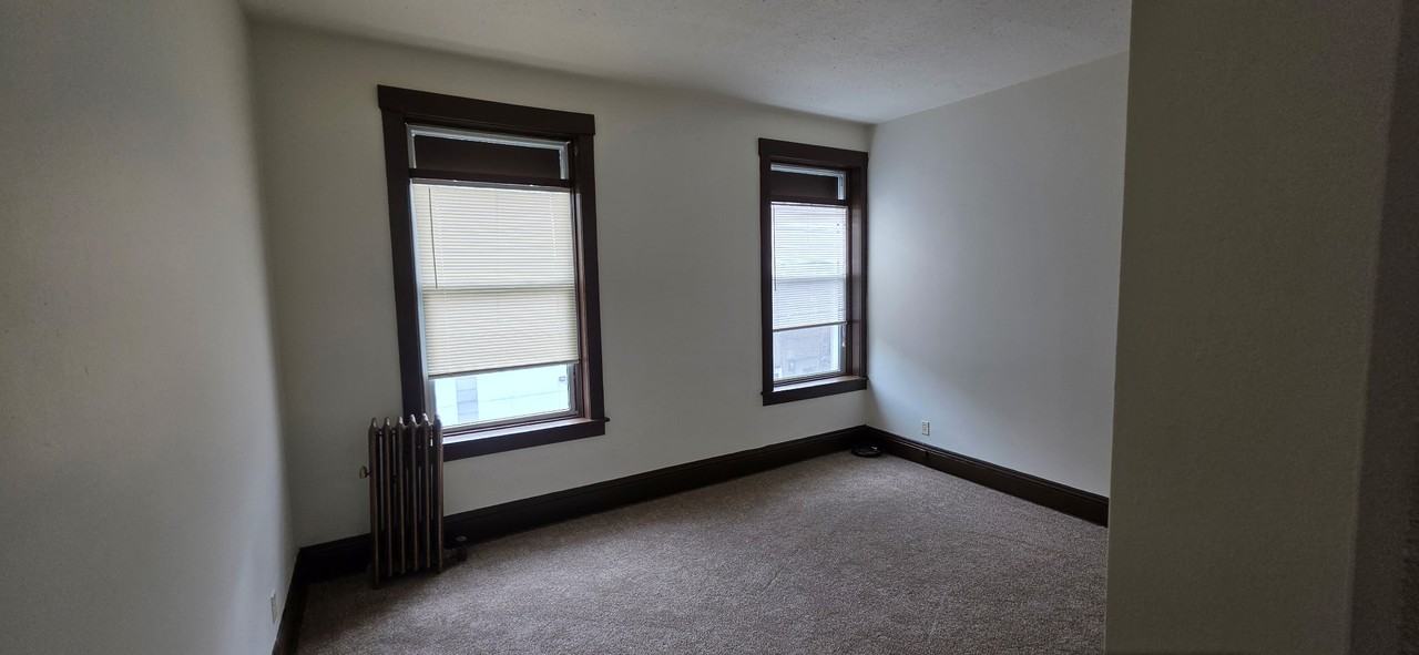 318 Brady St #5 - Photo 7 of 11