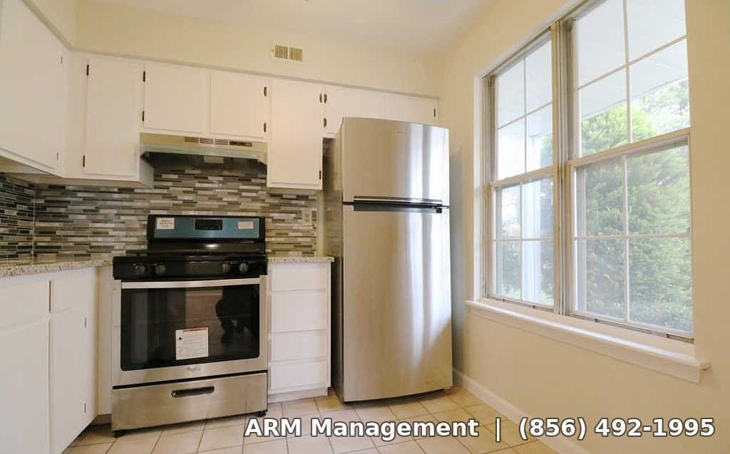 707 Sedgefield Dr #1 - Photo 3 of 13