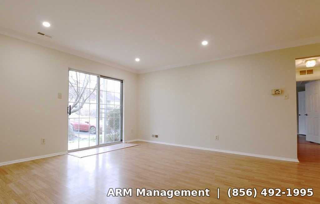 707 Sedgefield Dr #1 - Photo 6 of 13