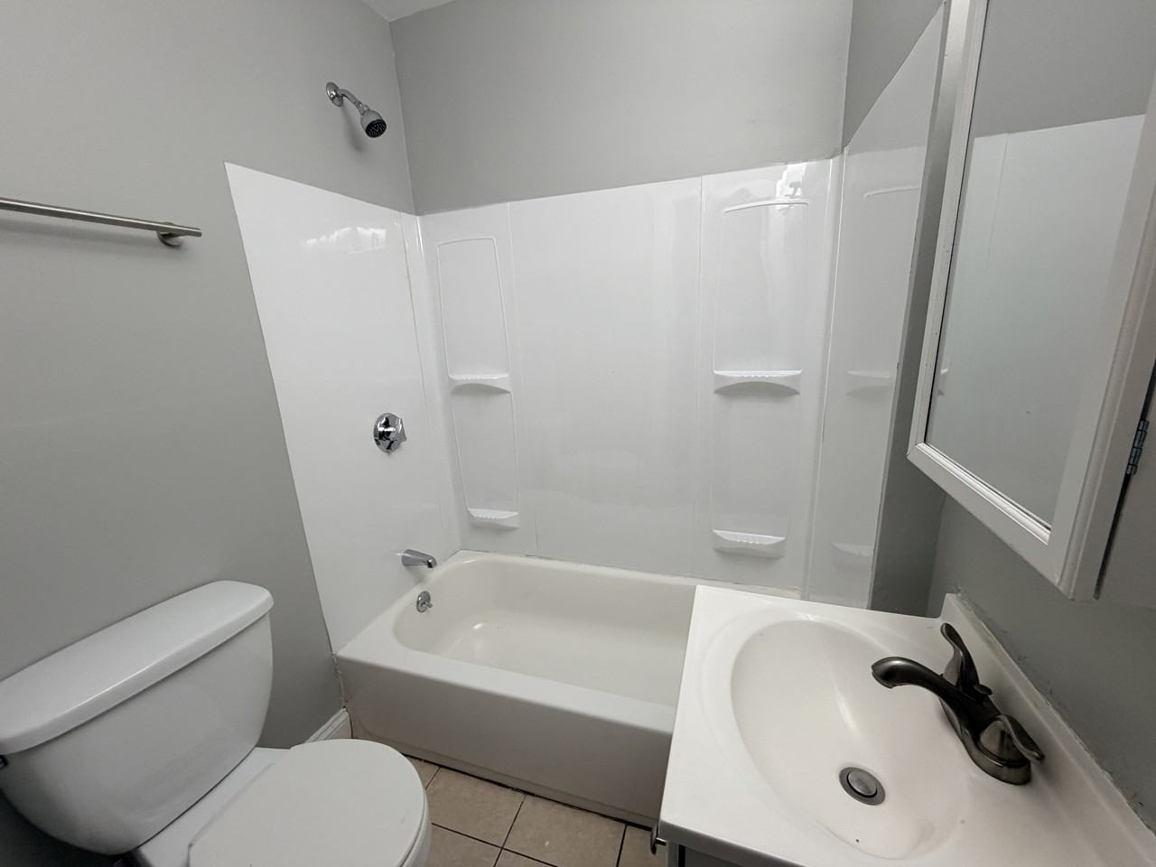 393 Main St - Photo 7 of 9