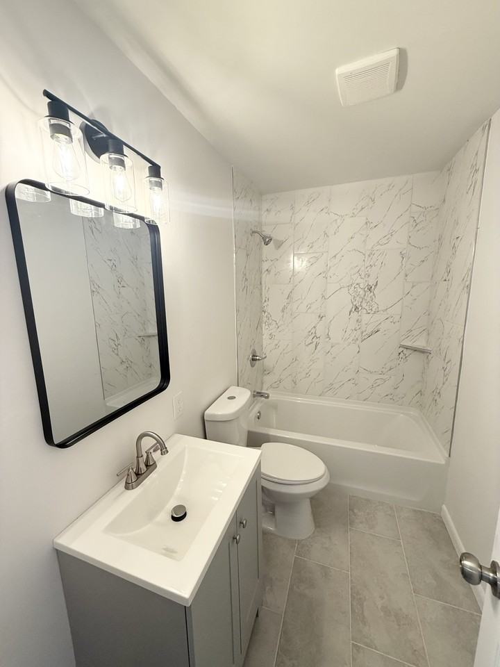 1321 Riverwood Dr #B - Photo 5 of 10