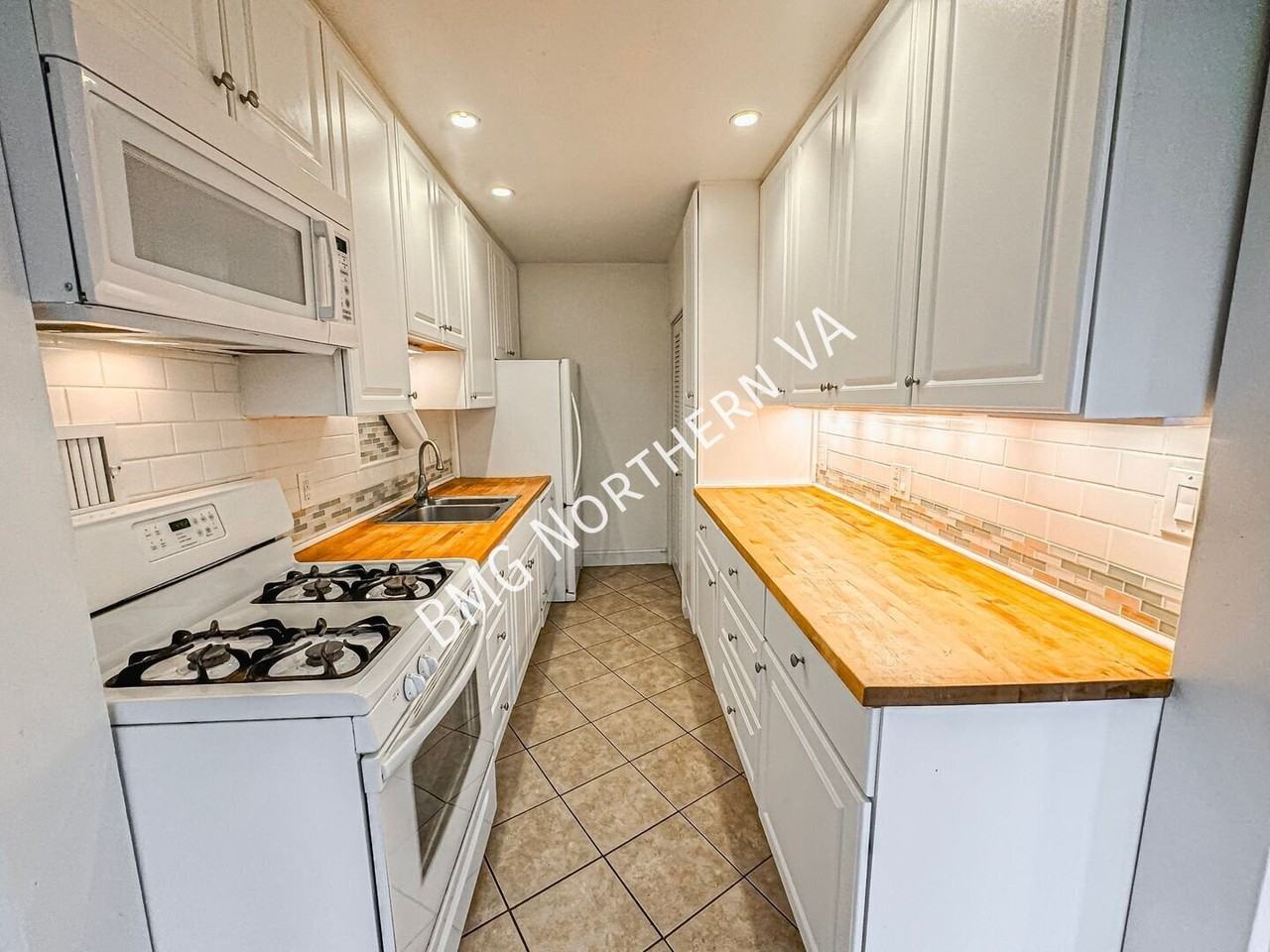 49 Skyhill Rd #202 - Photo 7 of 24