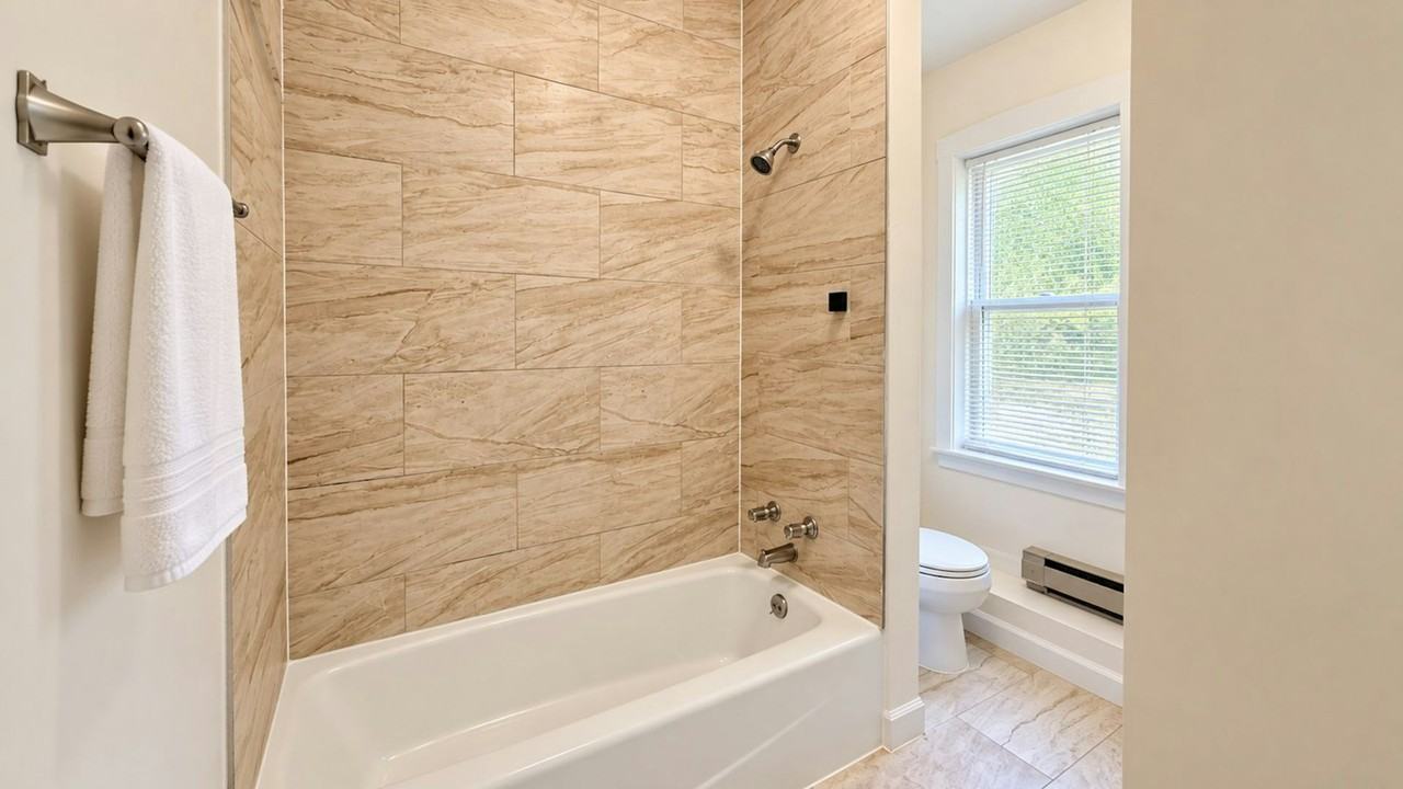 2510 North Lincoln Avenue, Unit 2A - Photo 5 of 6