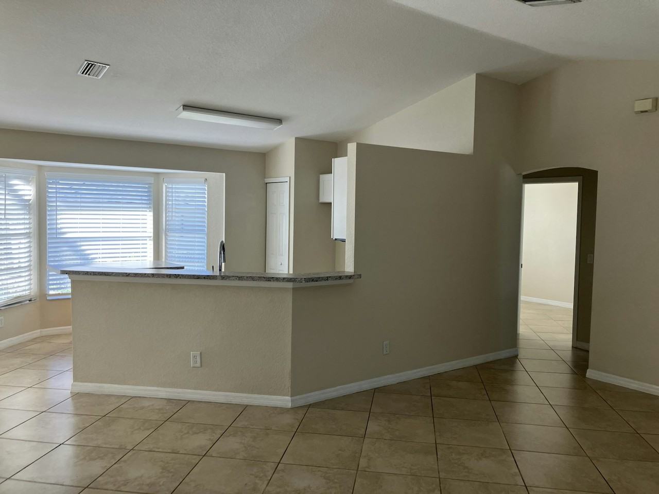 12207 Cotorro Avenue - Photo 7 of 19