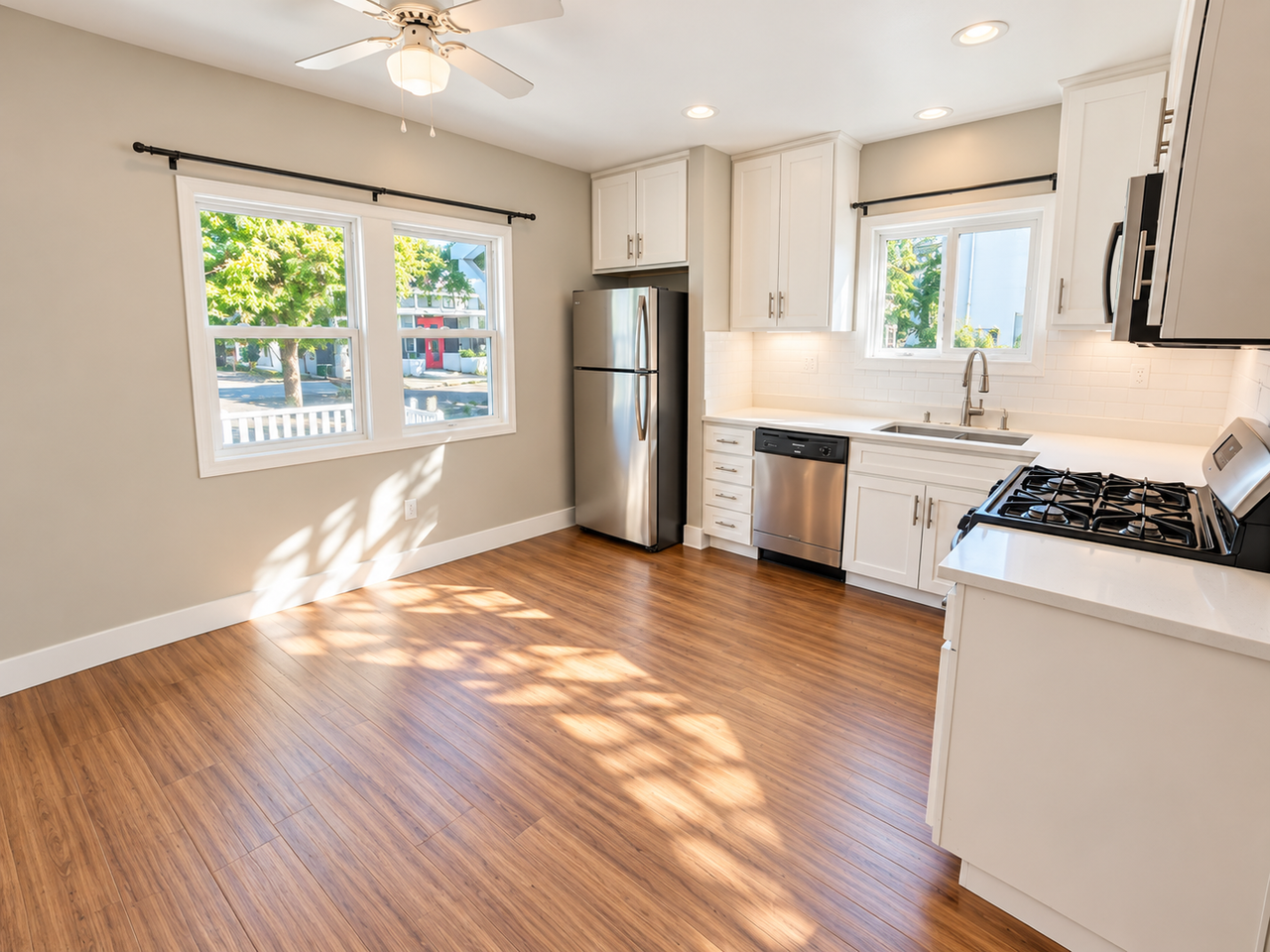 923 Ripley St - Photo 4 of 12