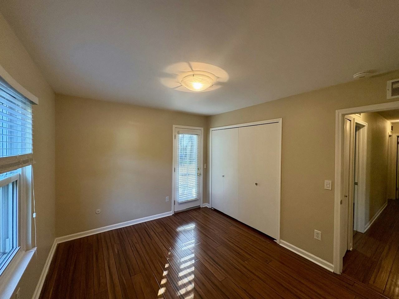 498 Saint Louis Street - Photo 4 of 15