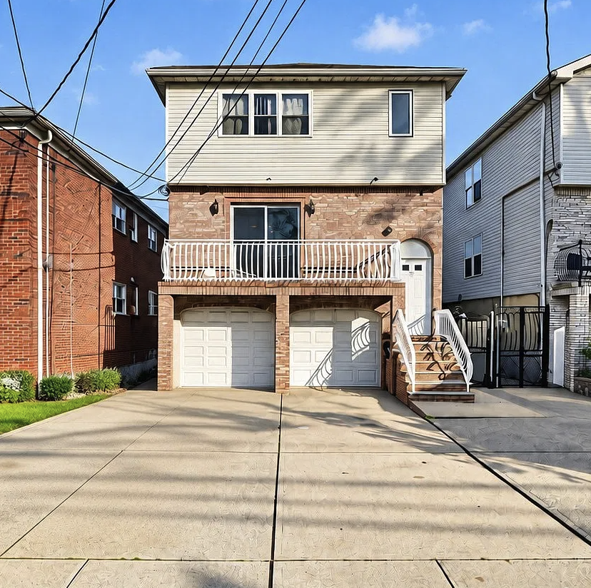 921 Jackson Ave, Unit 1 - Photo 2 of 11