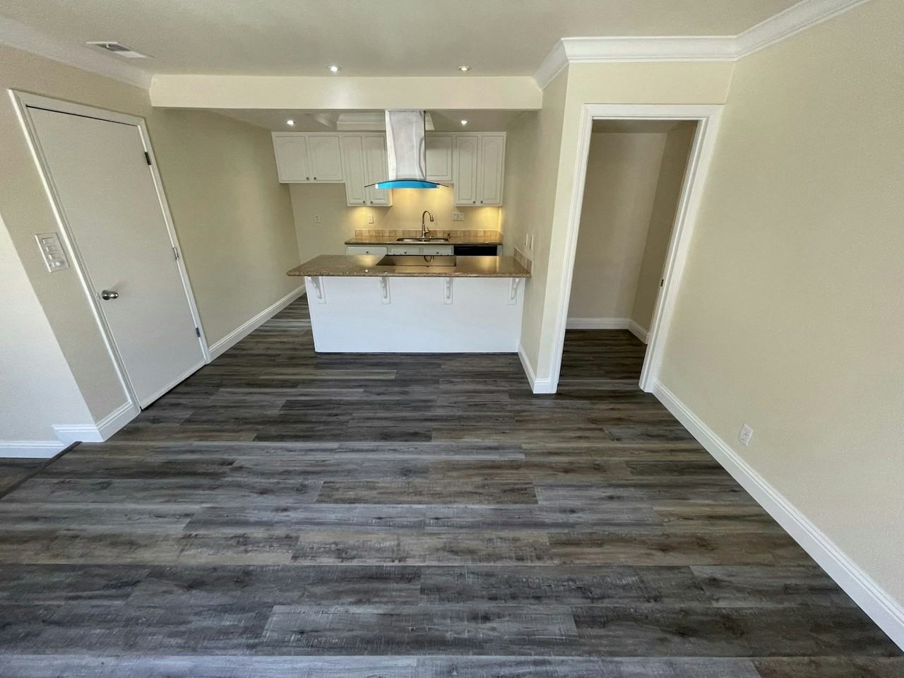 1638 Sierra Gardens Drive, Unit B-Right side - Photo 4 of 19