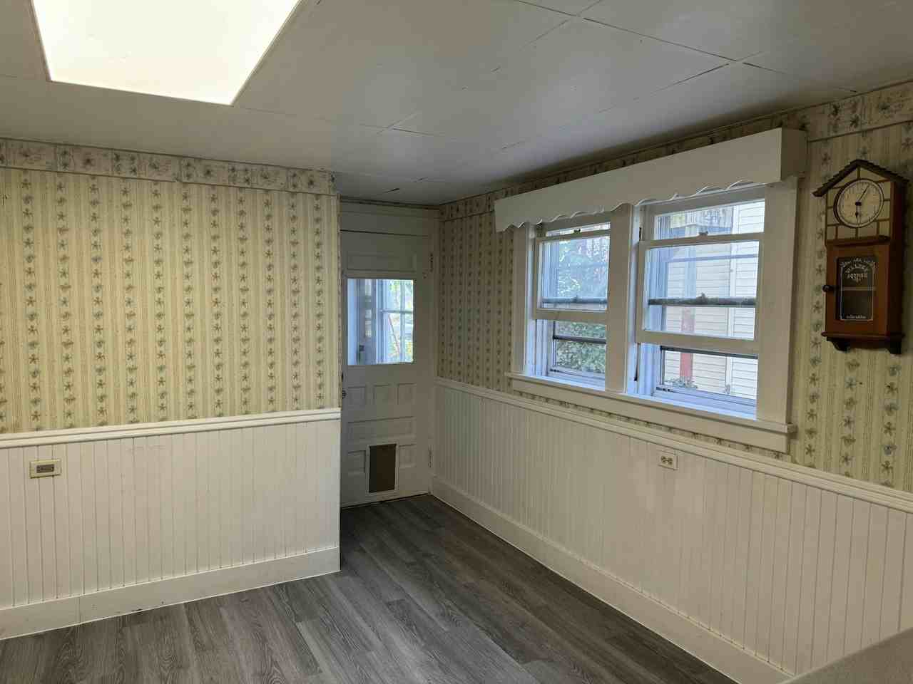 809 East 23rd Street - Photo 3 of 21