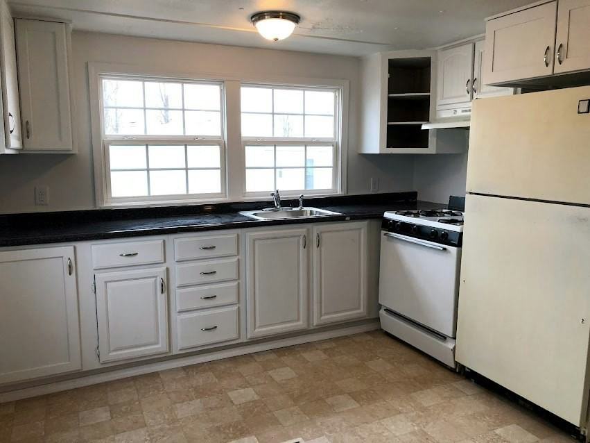 2718 Zachary Drive - Photo 3 of 17