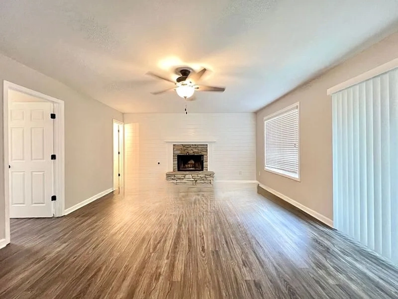 7670 Streamside Lane - Photo 2 of 17