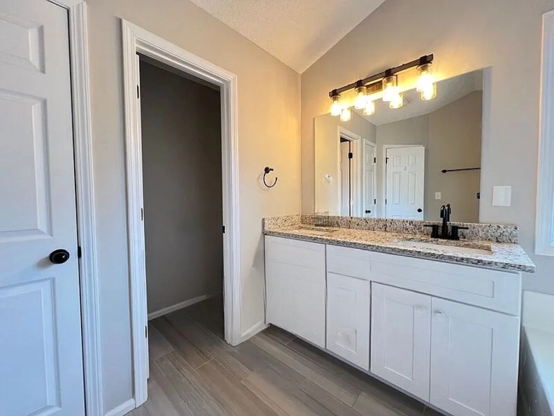 7670 Streamside Lane - Photo 7 of 17