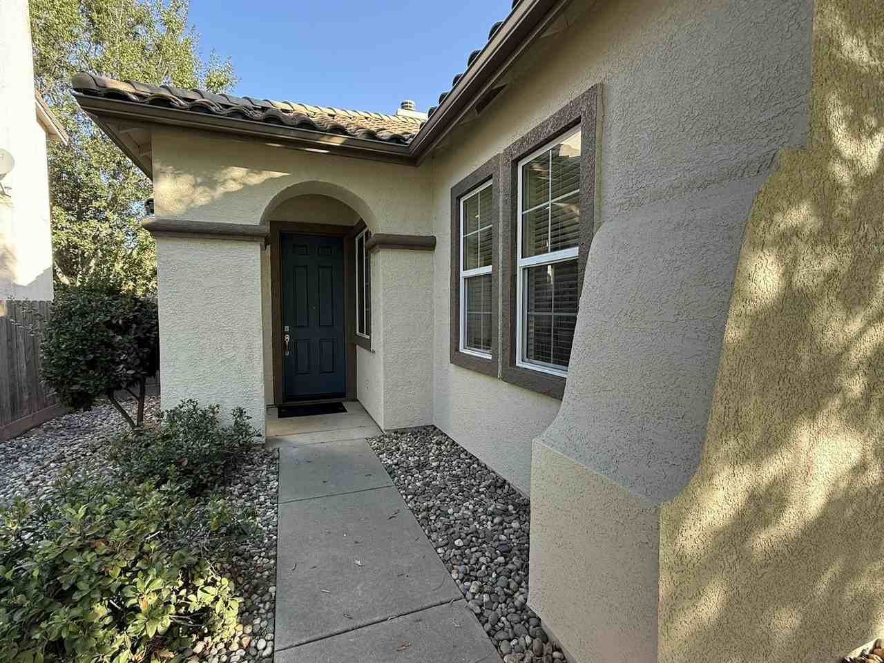 313 Royal River Drive - Photo 3 of 20