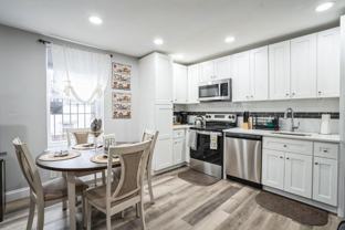 8862 Myrtle Ave - Photo 1 of 1