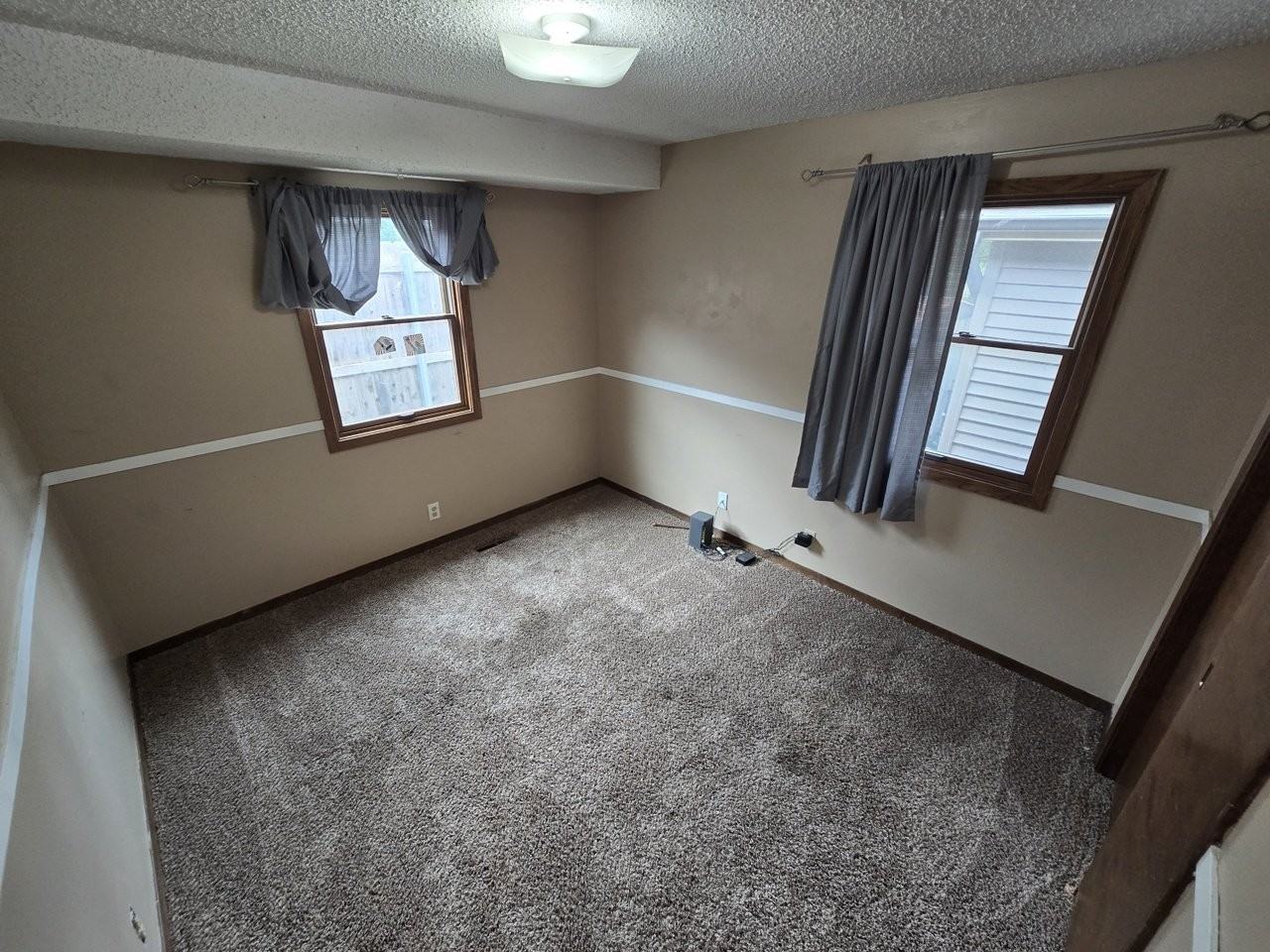 215 N 26th St - Photo 5 of 20