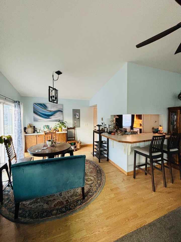2950A Sw Beach Ave - Photo 5 of 9