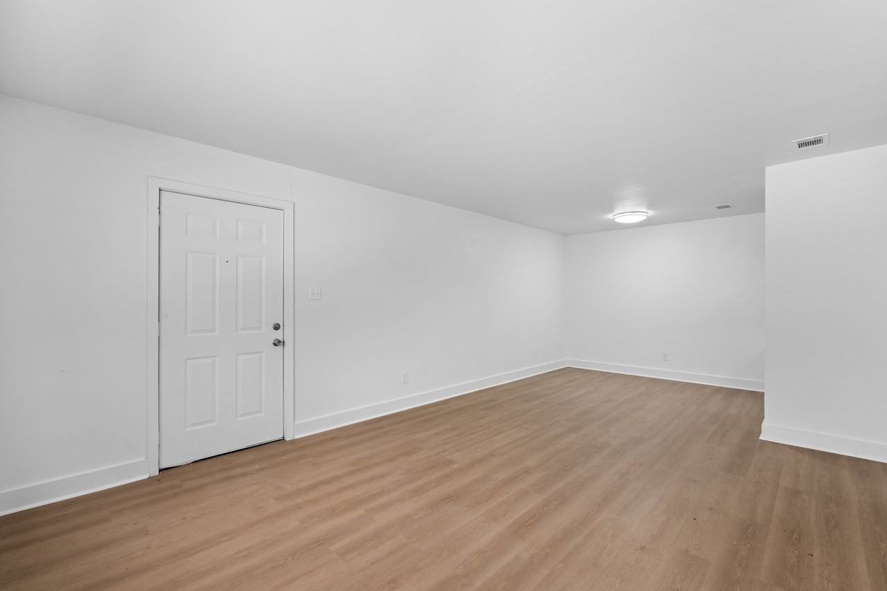 118 Garr Ln #F102 - Photo 3 of 14