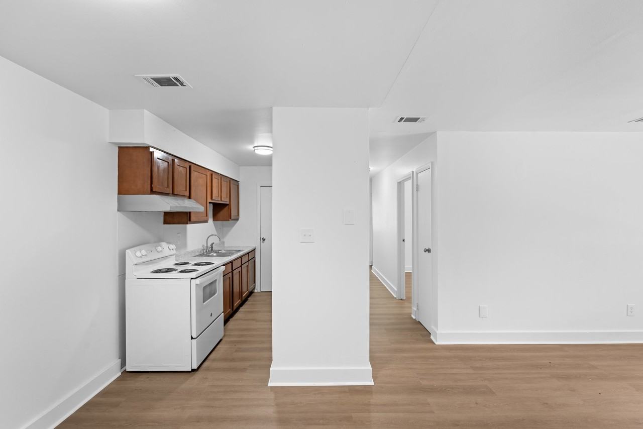 118 Garr Ln #F102 - Photo 6 of 14