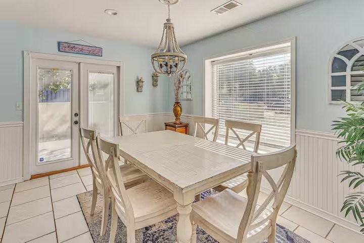 926 Tiffany Ln - Photo 5 of 20