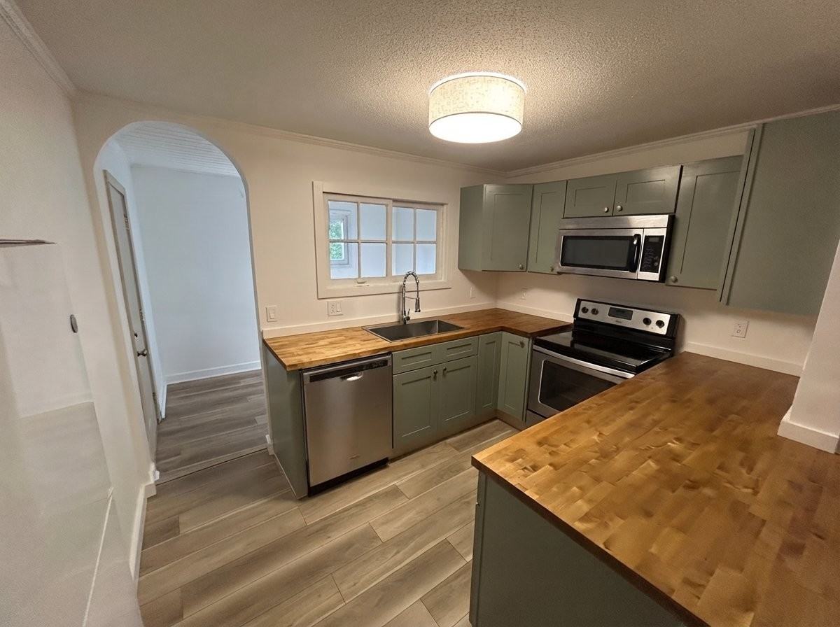 815 N Oakwood St - Photo 3 of 13