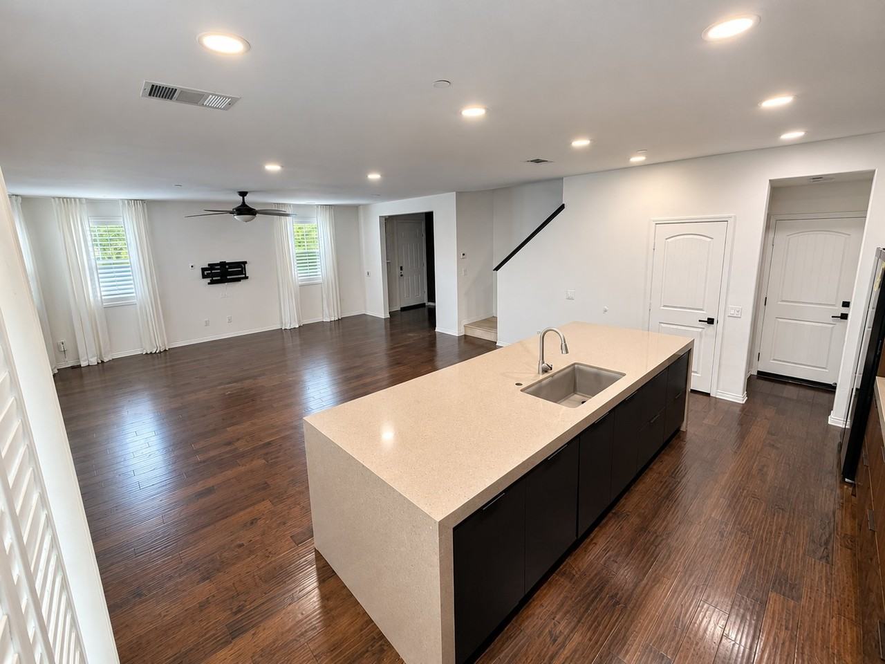 701 Tangelo Way - Photo 7 of 48
