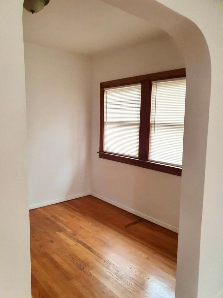 6057 Selma Ave #6057 - Photo 5 of 10