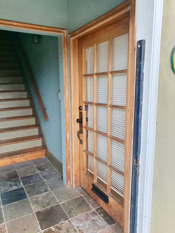6057 Selma Ave #6057 - Photo 7 of 10