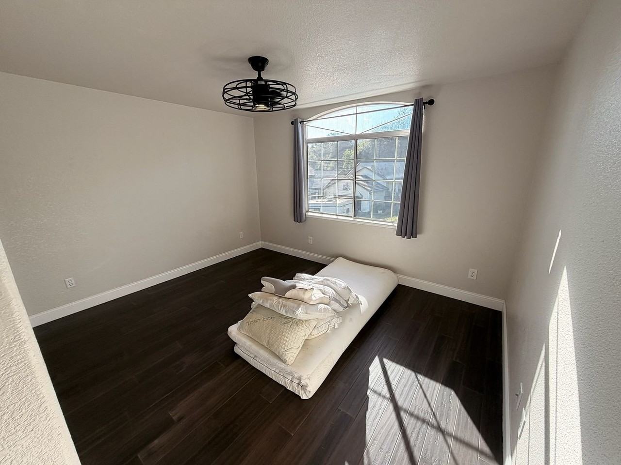 3222 Grace Dr - Photo 3 of 20