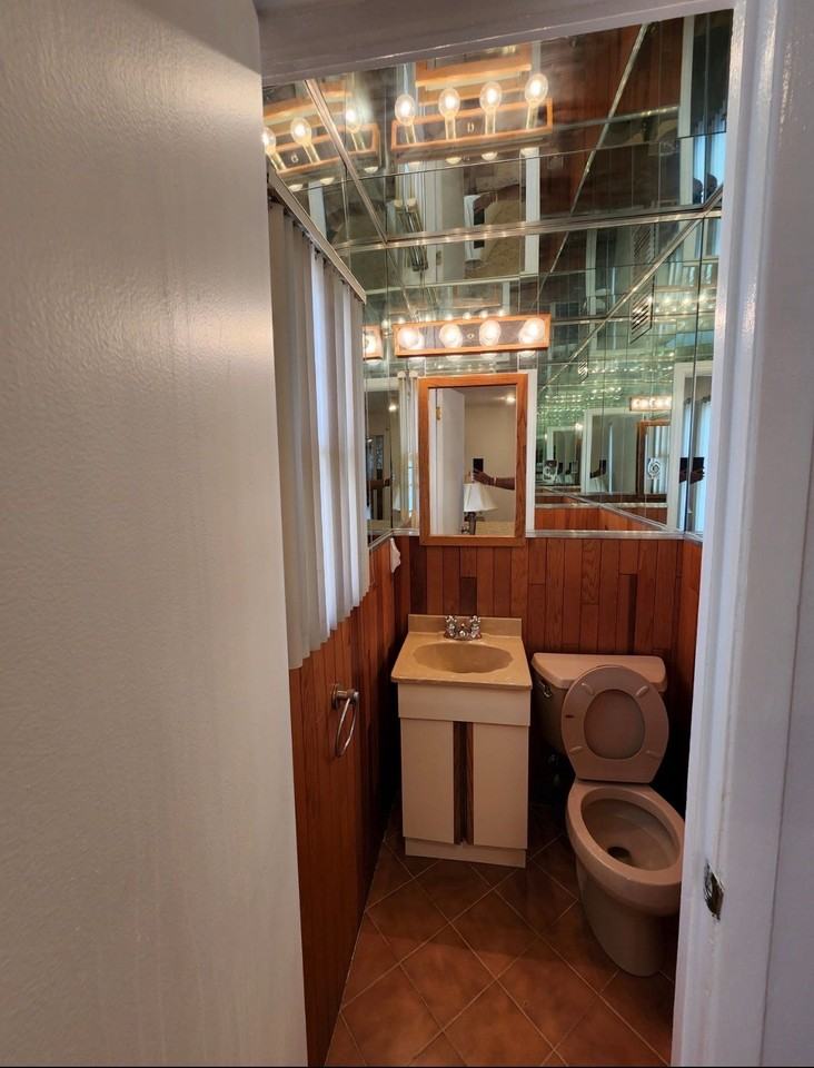26115 Bridgewater Ave - Photo 5 of 15
