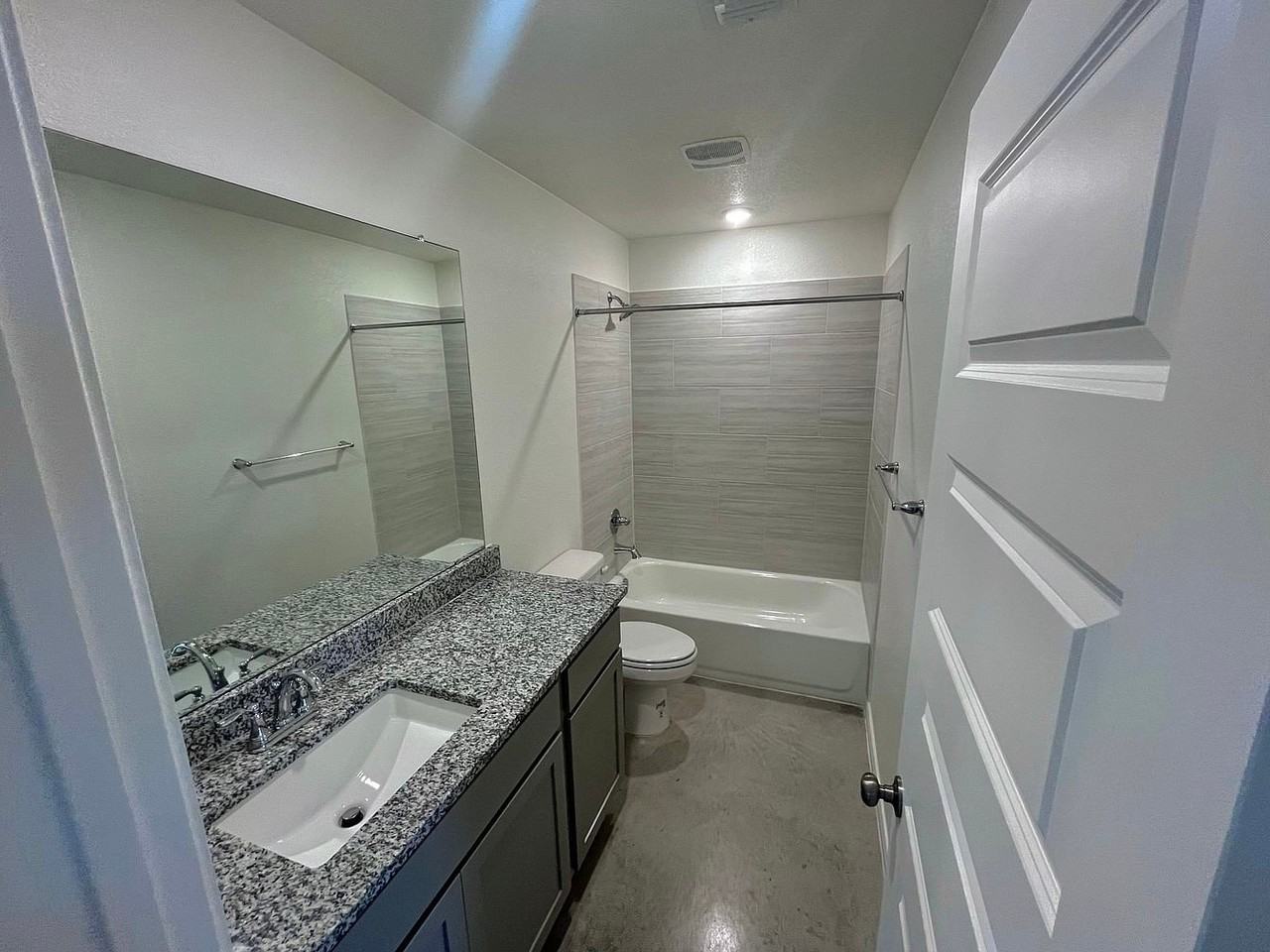 810 Wax Myrtle Ct #A - Photo 4 of 10