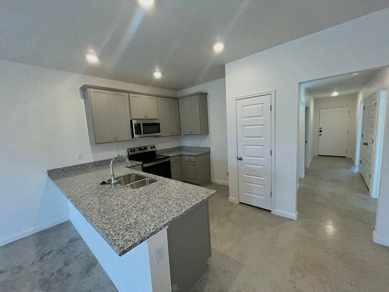 810 Wax Myrtle Ct #A - Photo 7 of 10