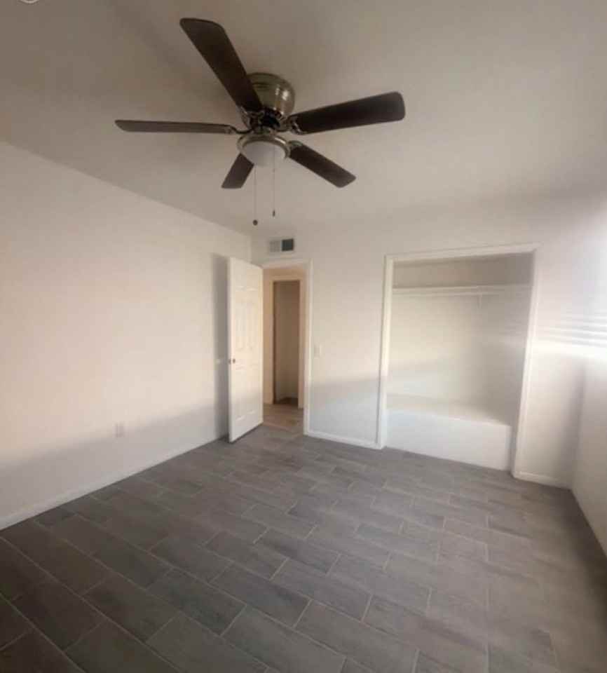 1220 Driftwood Dr - Photo 6 of 9