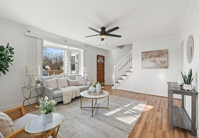 301 Bryan Point Rd - Photo 2 of 12