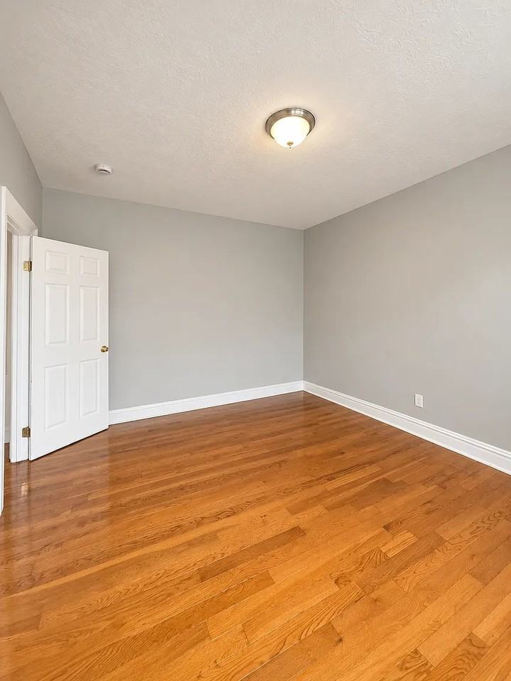 235 Bidwell Ave #45 - Photo 4 of 10