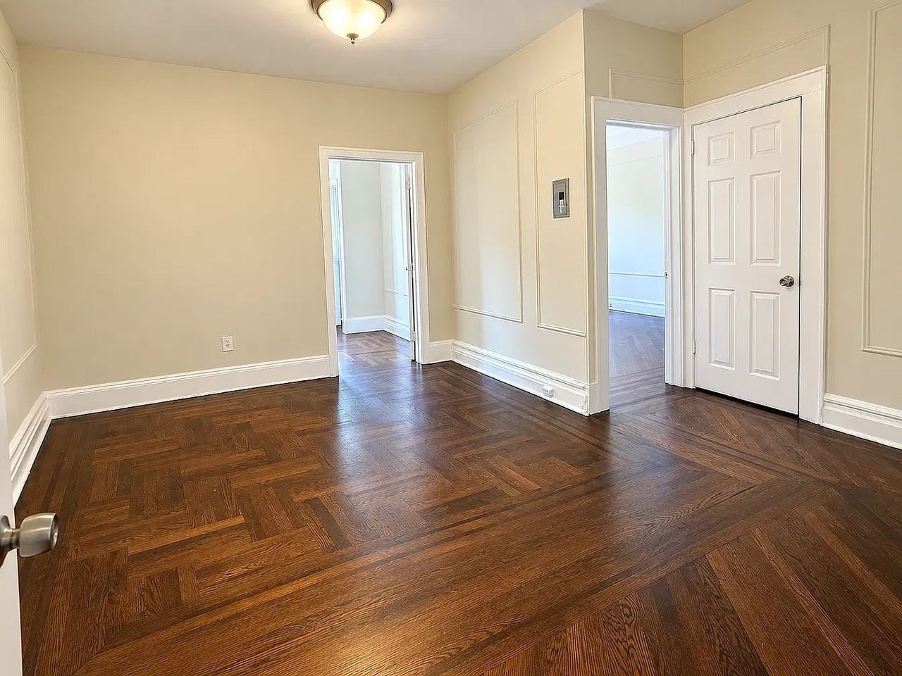 211 Roseville Ave #B3 - Photo 2 of 5