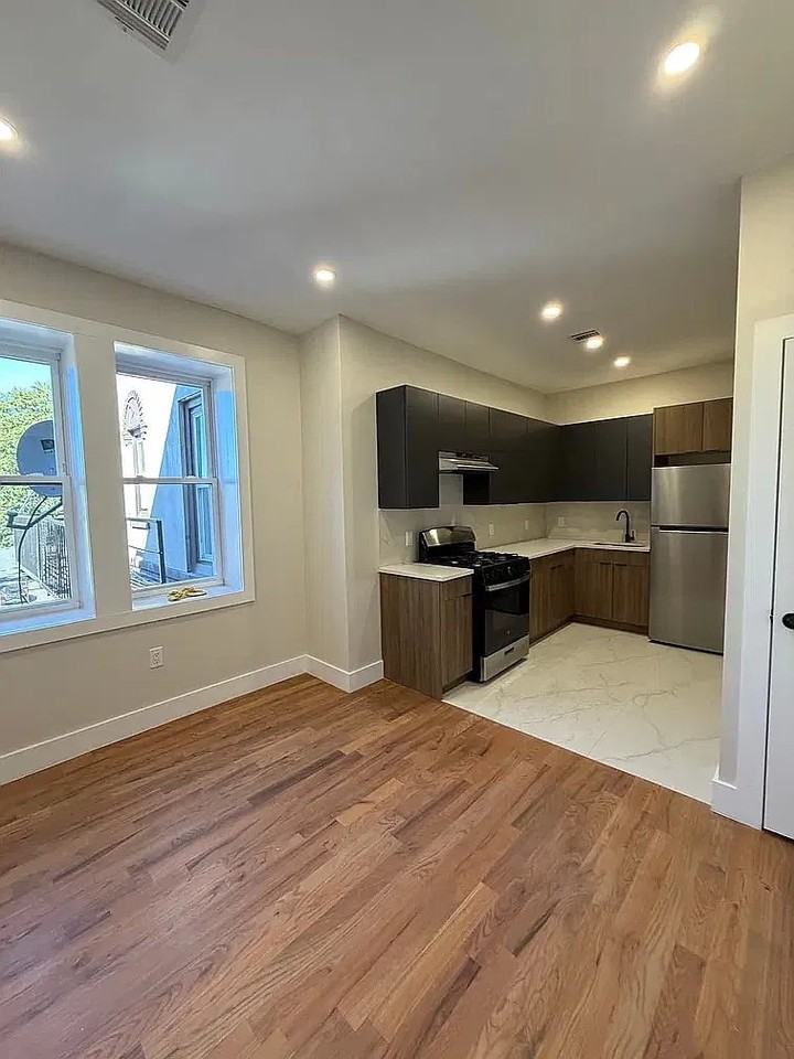 795 Broadway #305 - Photo 2 of 5