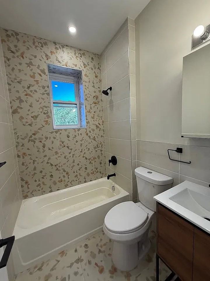795 Broadway #305 - Photo 4 of 5