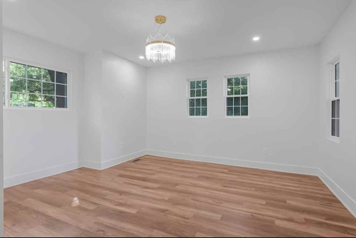2421 Airport Dr - Photo 5 of 20