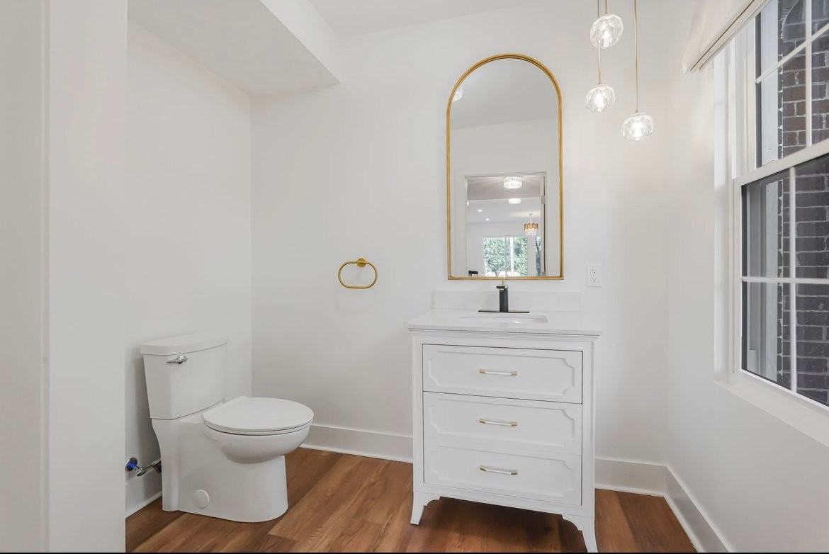 2421 Airport Dr - Photo 6 of 20