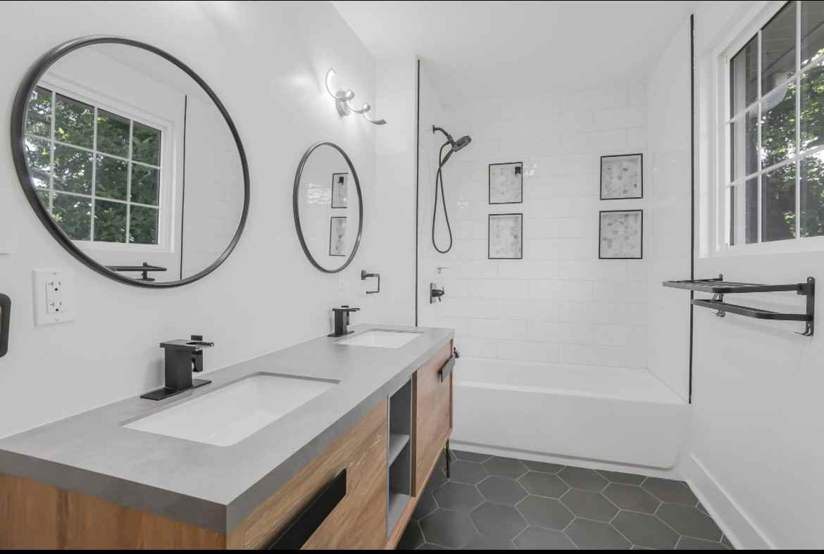 2421 Airport Dr - Photo 7 of 20