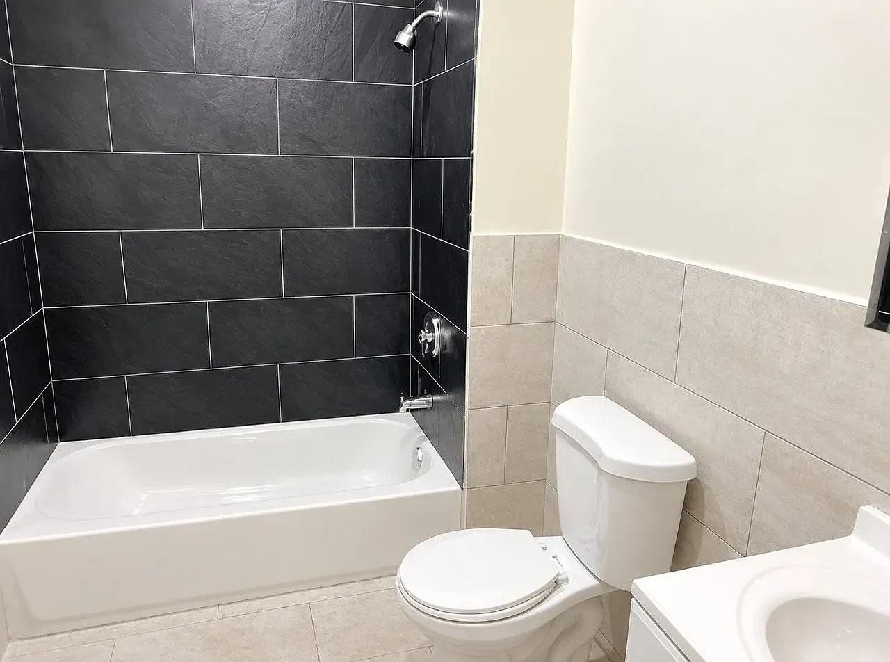 947 18th Ave #B4 - Photo 5 of 5